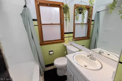 Bath - 5711 Gilbert Ave, Parma, OH 44129 photo 1 of 2