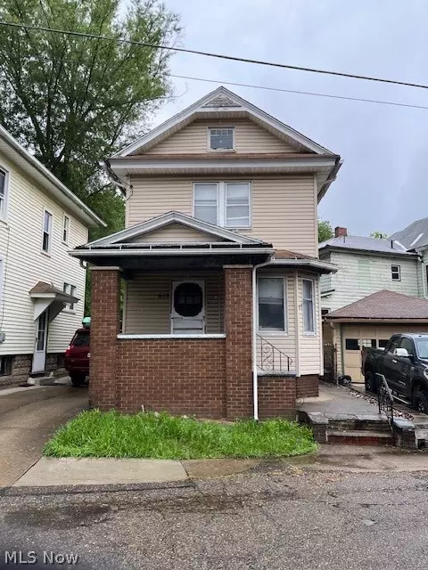 610 4th St NE, Massillon, OH 44646