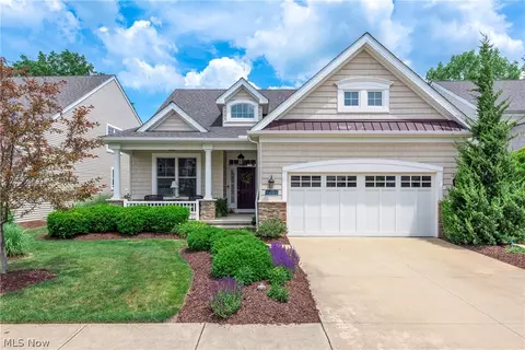 667 Heron Bay, Avon Lake, OH 44012