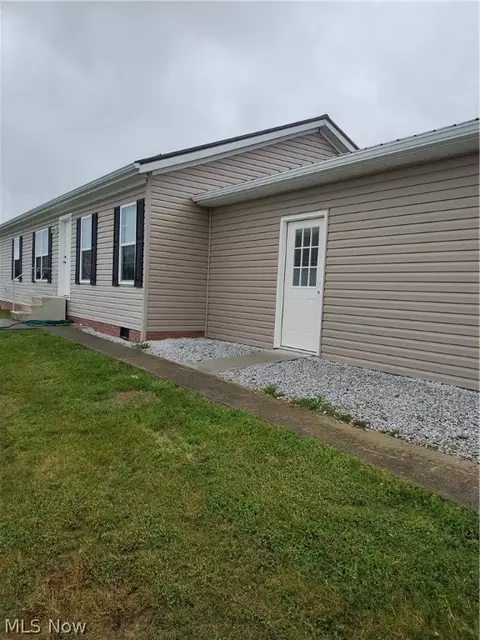 67330 Ebbert Rd S #10, Saint Clairsville, OH 43950