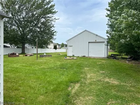 Exterior - 4106 Jaeger Rd, Lorain, OH 44053 photo 1 of 3