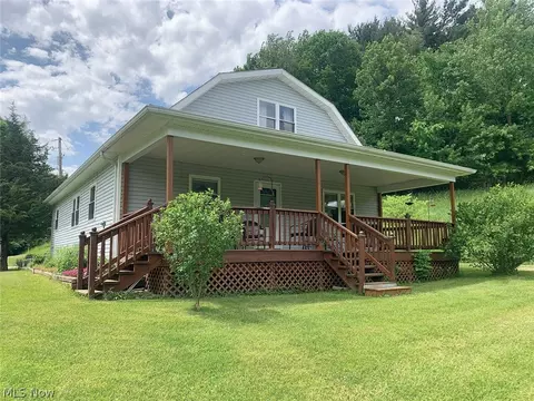 11766 Trinity Church Rd, Lisbon, OH 44432