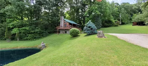 5412 Post Boy Rd, Newcomerstown, OH 43832