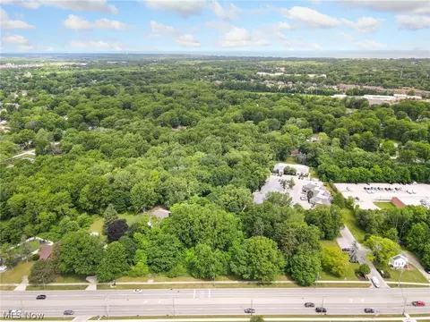 27450 Center Ridge Rd, Westlake, OH 44145