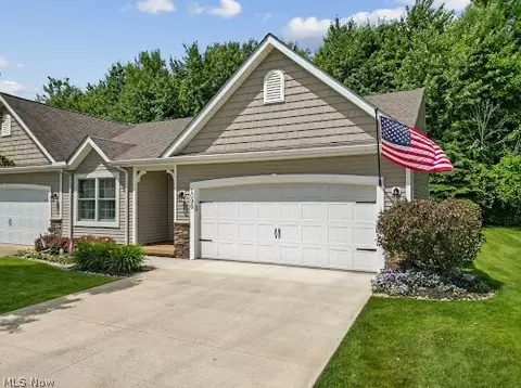 1096 Zephyr Ln, Painesville, OH 44077