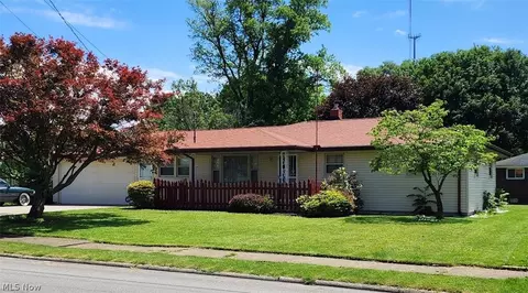 915 Detroit Ave, Youngstown, OH 44502
