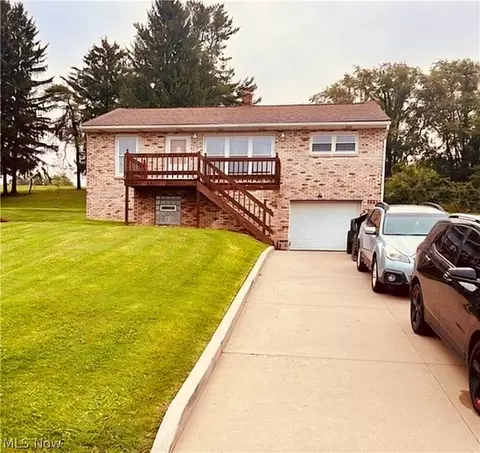 228 Frostview Dr, Wintersville, OH 43953