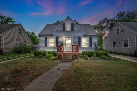 3212 W 138th St, Cleveland, OH 44111