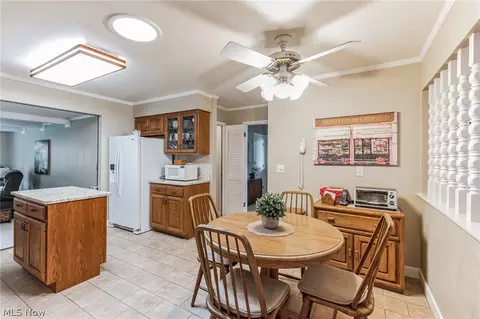 2700 Pasadena Dr, Seven Hills, OH 44131 photo 17