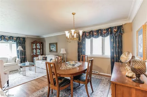 2700 Pasadena Dr, Seven Hills, OH 44131 photo 15
