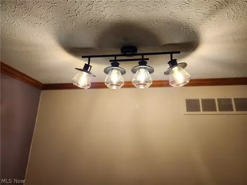 8276 Wright Road Rd, Broadview Heights, OH 44147 photo 6