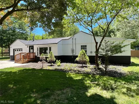 Exterior - 8048 Plains Rd, Mentor, OH 44060 photo 2 of 9