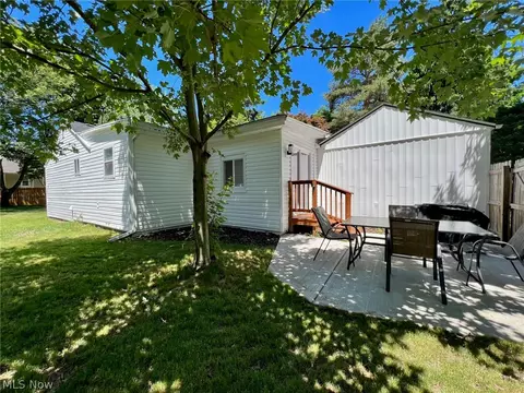 Exterior - 8048 Plains Rd, Mentor, OH 44060 photo 3 of 9