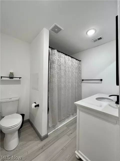 Bath - 8048 Plains Rd, Mentor, OH 44060 photo 2 of 2