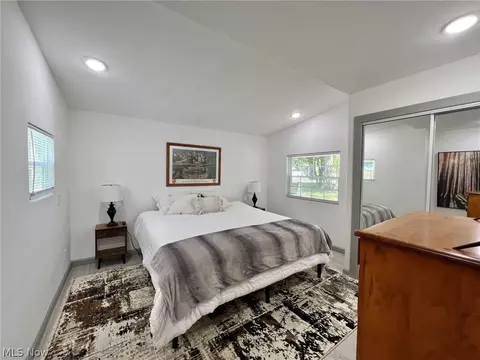 Bedroom - 8048 Plains Rd, Mentor, OH 44060 photo 4 of 6