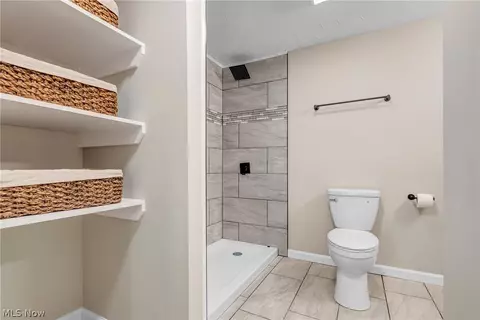 Bath - 130 Walleye Ct, Lagrange, OH 44050 photo 1 of 7