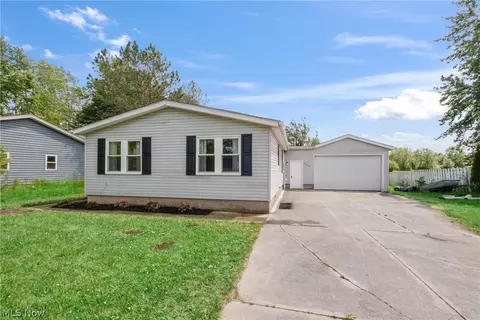 130 Walleye Ct, Lagrange, OH 44050