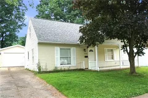 1445 Myrtle Ave, Cuyahoga Falls, OH 44221