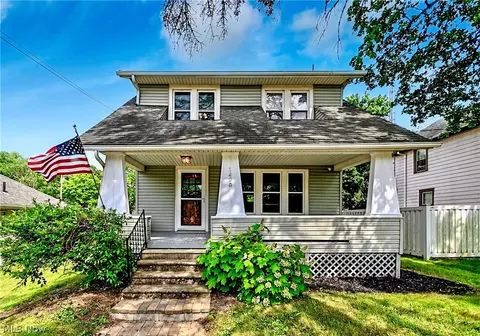 1450 1st St NE, Massillon, OH 44646