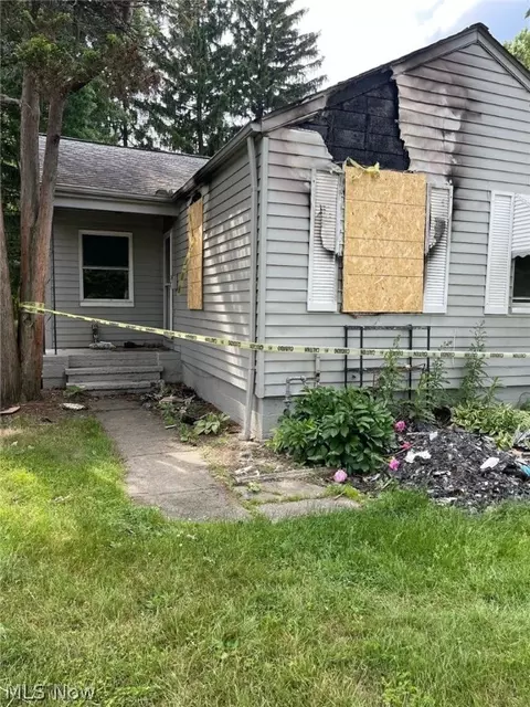 6202 W 130th St, Brook Park, OH 44142