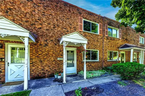 4389 Fairway Dr #2, Cleveland, OH 44135
