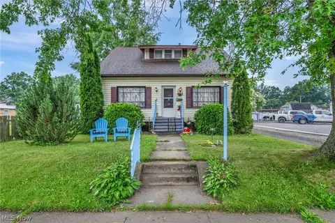 236 E Ohio Ave, Sebring, OH 44672 photo 1
