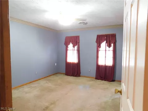 Bedroom - 674 Calann Dr, Elyria, OH 44035 photo 4 of 4