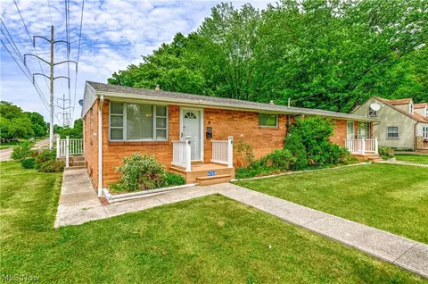 4763 14th St NW, Canton, OH 44708