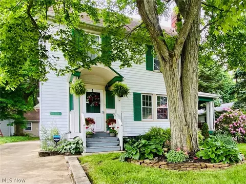 2648 3rd St, Cuyahoga Falls, OH 44221