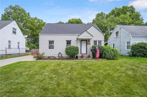3195 7th St, Cuyahoga Falls, OH 44221