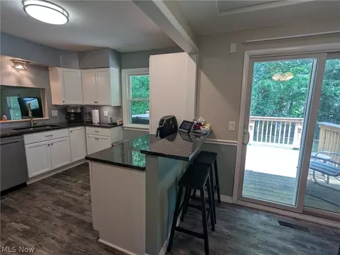 50 Aaron St, Berea, OH 44017 photo 11