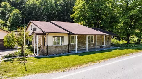 4483 Pike Rd, Ellenboro, WV 26346