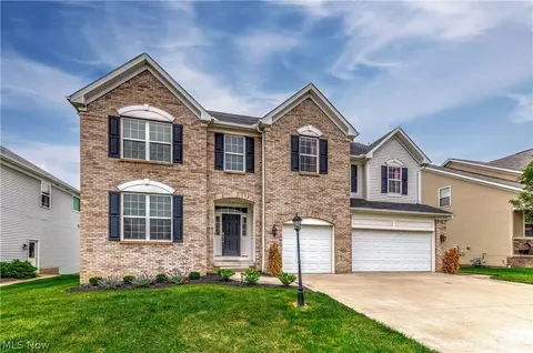 1064 Morning Glory Dr, Macedonia, OH 44056