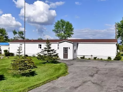 6436 Stoddard Hayes Rd, Farmdale, OH 44417
