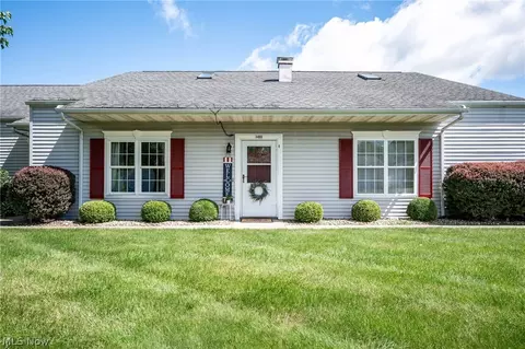 3480 Ivy Hill Cir #E, Cortland, OH 44410
