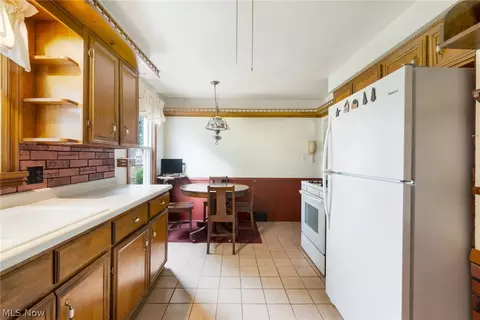 207 Smithfield St, Struthers, OH 44471 photo 12