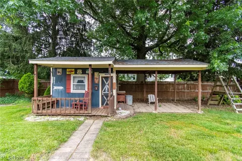 207 Smithfield St, Struthers, OH 44471 photo 37