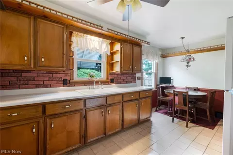 207 Smithfield St, Struthers, OH 44471 photo 10