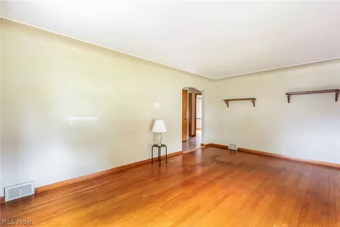 207 Smithfield St, Struthers, OH 44471 photo 5