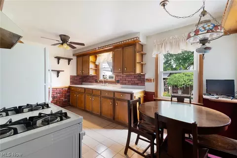 207 Smithfield St, Struthers, OH 44471 photo 13