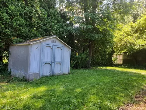 5681 Beech Dr, Mentor On The Lake, OH 44060 photo 38