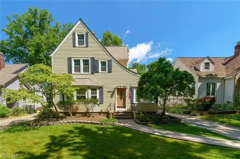 17214 Fernshaw Ave, Cleveland, OH 44111