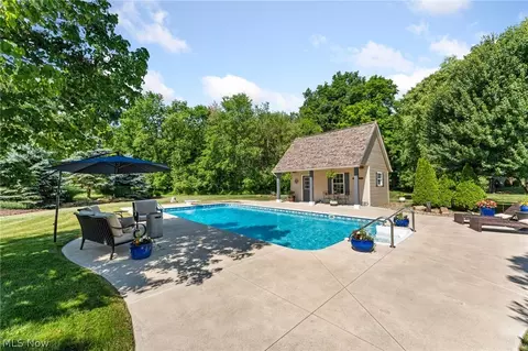 Exterior - 17400 Creekside St, Lagrange, OH 44050 photo 2 of 7