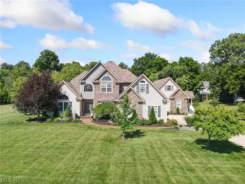 17400 Creekside St, Lagrange, OH 44050