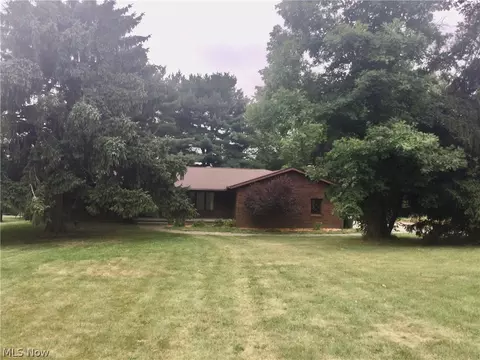 11850 Rogues Hollow Rd, Doylestown, OH 44230