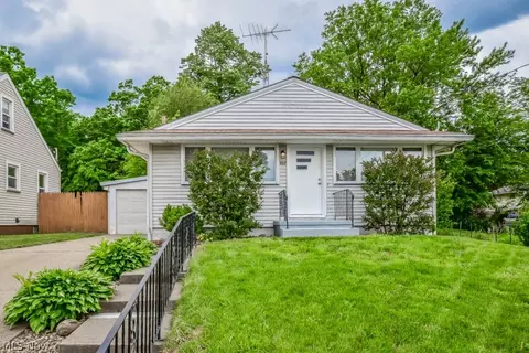 907 Linwood Ave SW, Canton, OH 44710