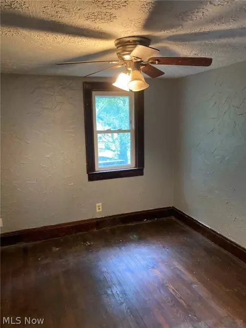 51 E Mapledale Ave, Akron, OH 44301 photo 11