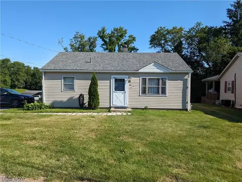 174 Sanford St, East Liverpool, OH 43920