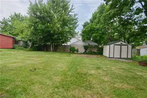 87 Overlook Blvd, Struthers, OH 44471 photo 49