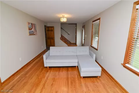 87 Overlook Blvd, Struthers, OH 44471 photo 3